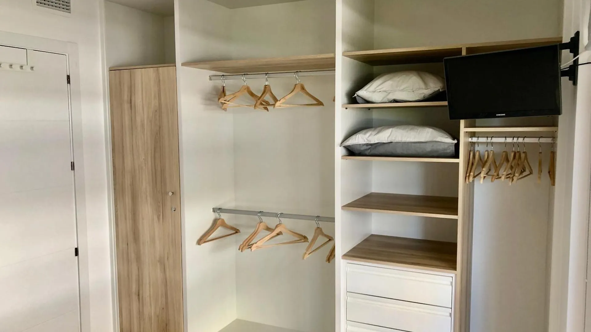 Esperanza Grand Apartments - Marbella Centro 0*,  Hiszpania